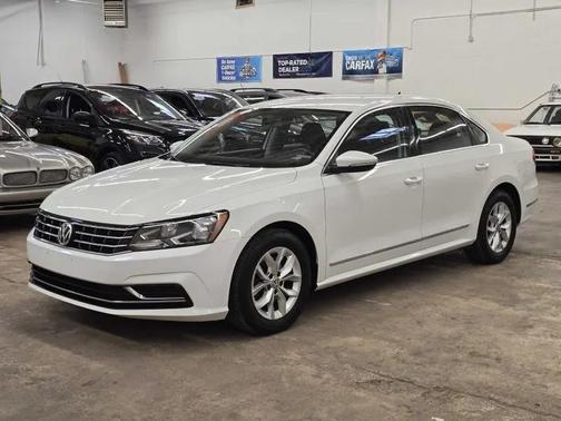2016 Volkswagen Passat 1.8T S