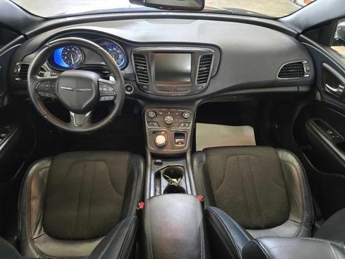 Granite Crystal Metallic Clearcoat 2015 Chrysler 200 S