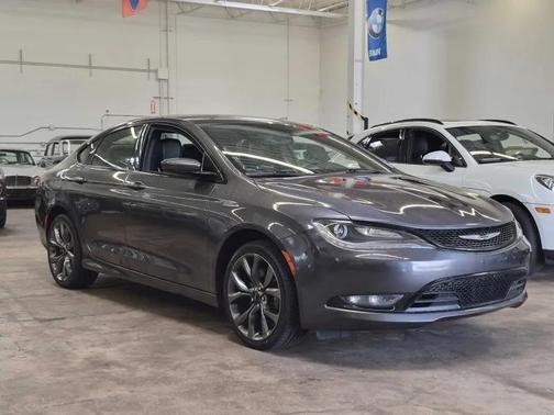 Granite Crystal Metallic Clearcoat 2015 Chrysler 200 S