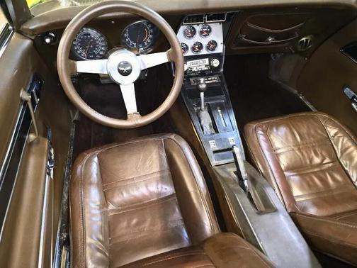 1977 Chevrolet Corvette 350 V8 T-tops