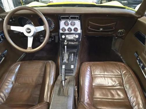 1977 Chevrolet Corvette 350 V8 T-tops