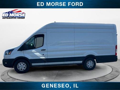 2022 Ford E-Transit Base