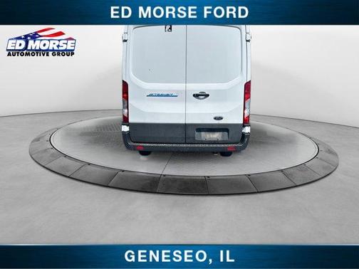 2022 Ford E-Transit Base