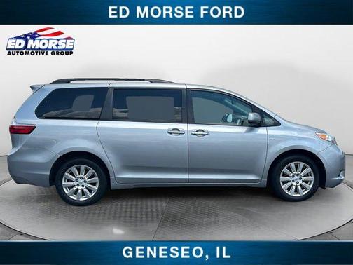 2017 Toyota Sienna XLE Premium