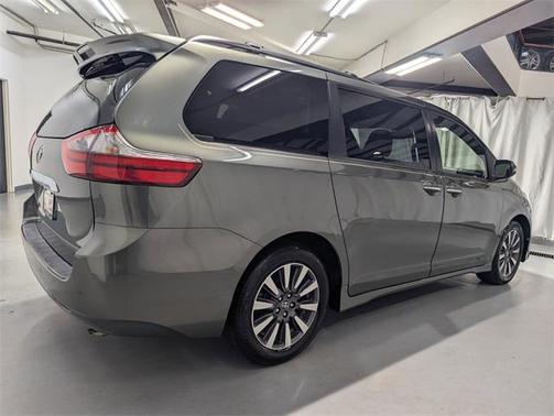 2020 Toyota Sienna Limited