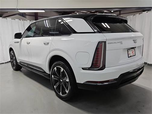 2025 Cadillac Escalade IQ Sport 2