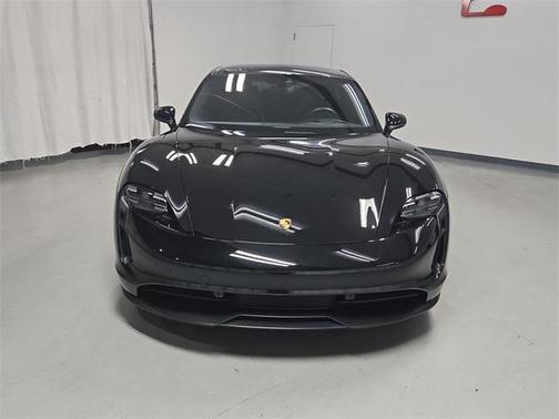 2022 Porsche Taycan Base
