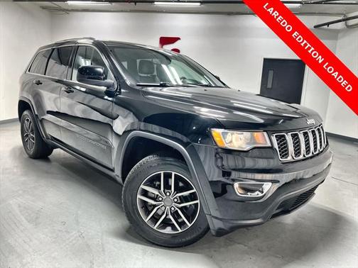 2020 Jeep Grand Cherokee Laredo
