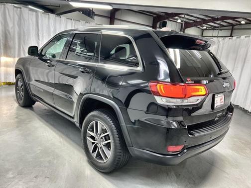 2020 Jeep Grand Cherokee Laredo