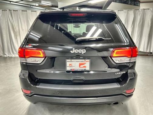 2020 Jeep Grand Cherokee Laredo