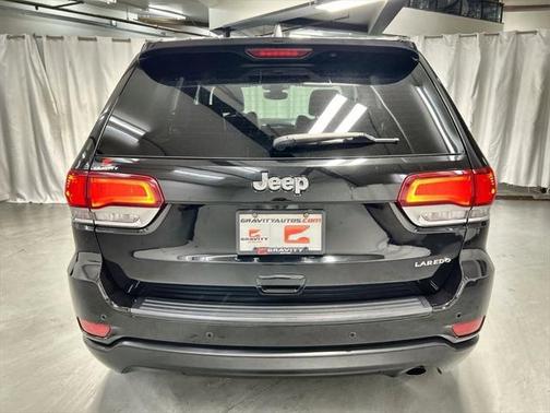 2020 Jeep Grand Cherokee Laredo
