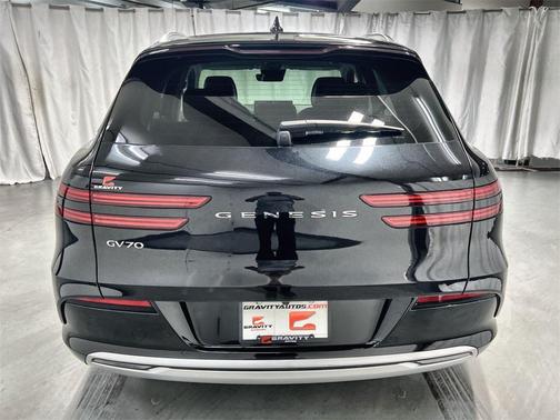 2023 Genesis Electrified GV70 Advanced AWD