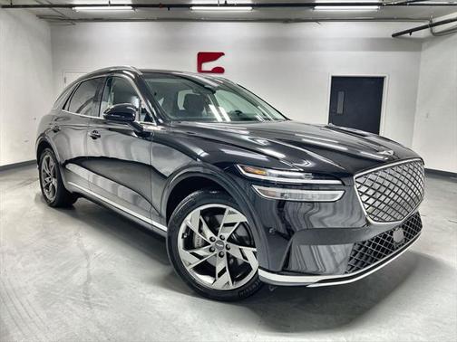 2023 Genesis Electrified GV70 Advanced AWD