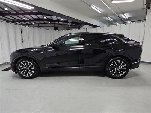 2024 Cadillac LYRIQ Sport