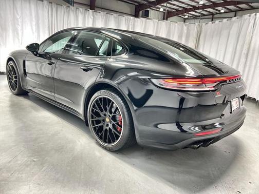 2022 Porsche Panamera 4S