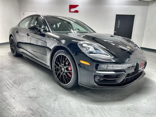 2022 Porsche Panamera 4S