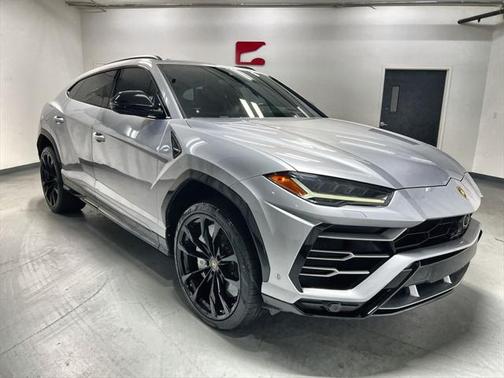 2019 Lamborghini Urus Base