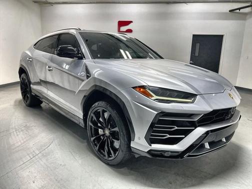 2019 Lamborghini Urus Base