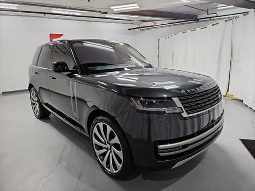2023 Land Rover Range Rover P400 SE