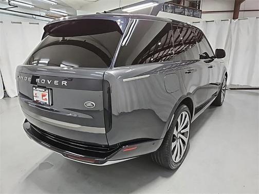 2023 Land Rover Range Rover P400 SE