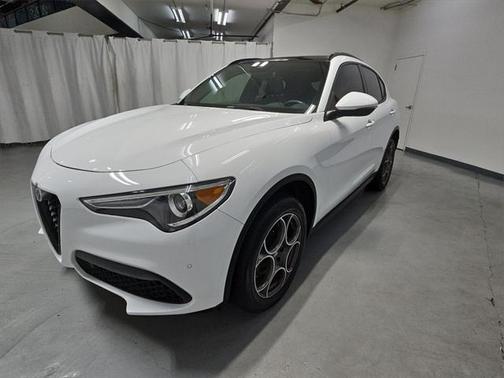2022 Alfa Romeo Stelvio Sprint