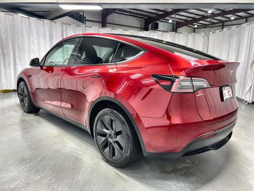 2024 Tesla Model Y Long Range Dual Motor All-Wheel Drive