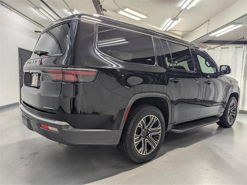 2022 Jeep Wagoneer Series III 4x2