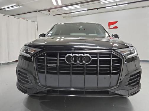 2021 Audi Q7 45 Premium Plus