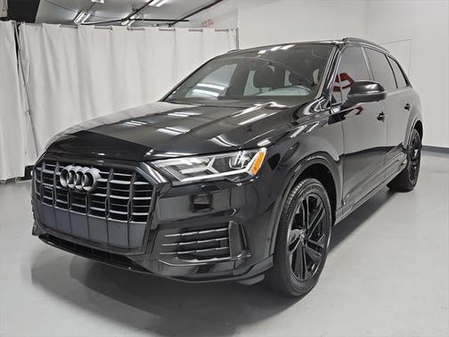 2021 Audi Q7 45 Premium Plus