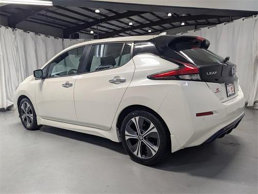 2022 Nissan Leaf SV 40 kWh