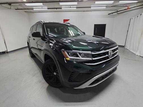 2022 Volkswagen Atlas 2.0T SE w/Technology