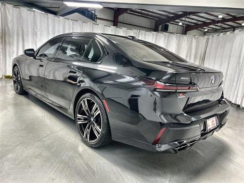 2023 BMW 760 i xDrive