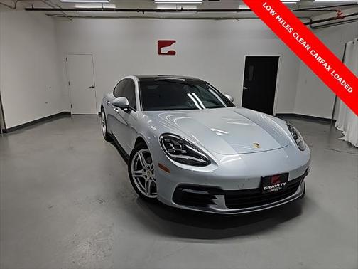 2018 Porsche Panamera 4