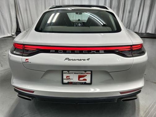 2021 Porsche Panamera 4