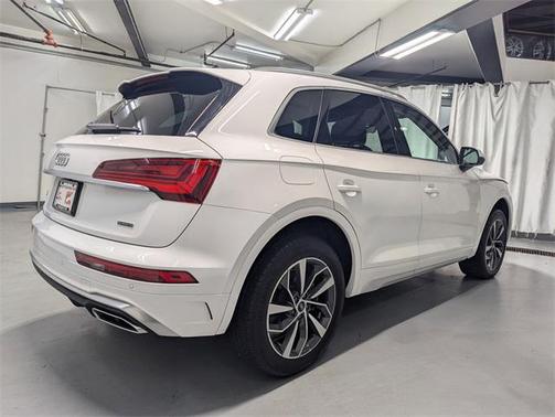2024 Audi Q5 45 S line Premium Plus