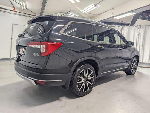 2022 Honda Pilot AWD Elite