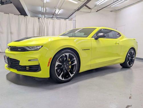 Shock 2021 Chevrolet Camaro 2SS
