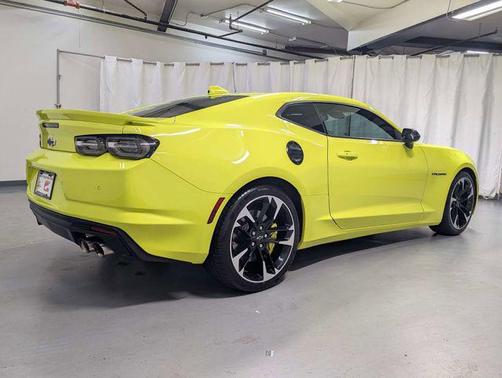Shock 2021 Chevrolet Camaro 2SS