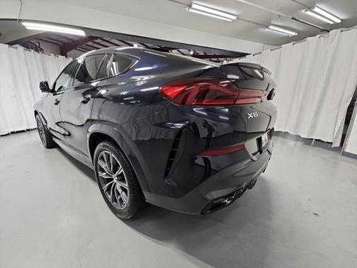 2022 BMW X6 xDrive40i