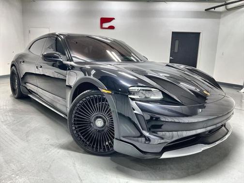 2022 Porsche Taycan Cross Turismo 4S