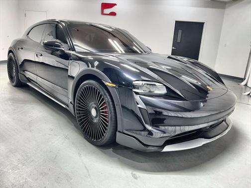 2022 Porsche Taycan Cross Turismo 4S