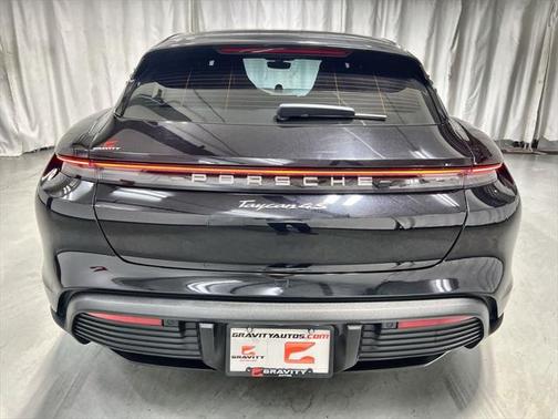 2022 Porsche Taycan Cross Turismo 4S