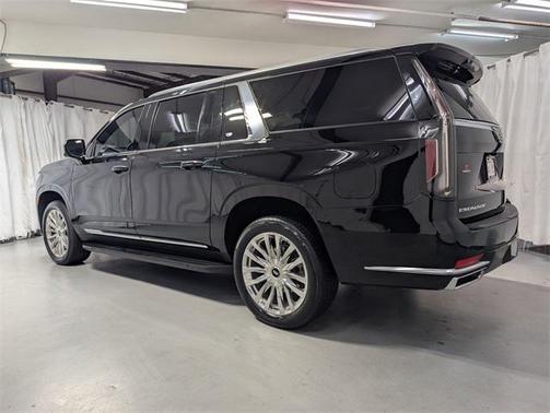 2023 Cadillac Escalade ESV Premium Luxury