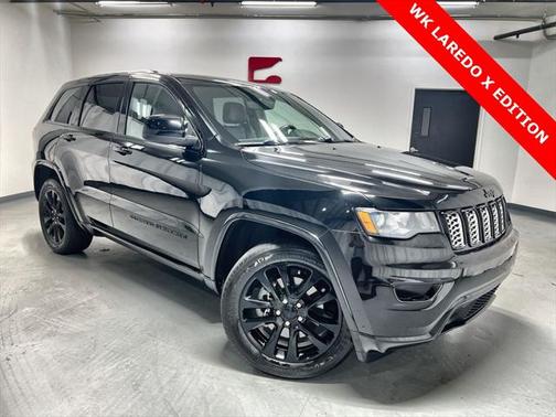 2022 Jeep Grand Cherokee Laredo