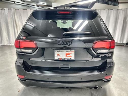 2022 Jeep Grand Cherokee Laredo