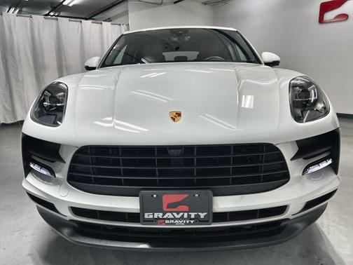 2021 Porsche Macan Base