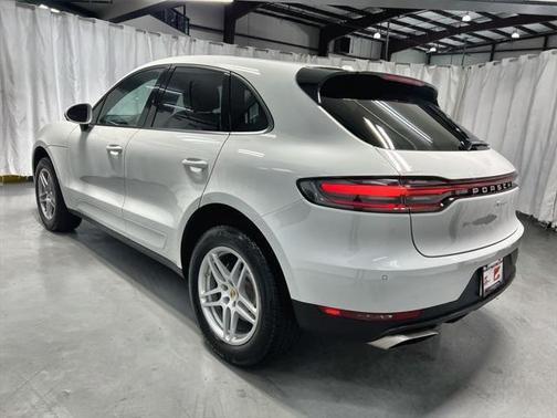 2021 Porsche Macan Base