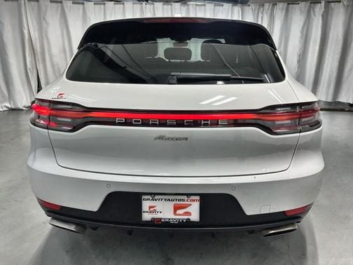 2021 Porsche Macan Base