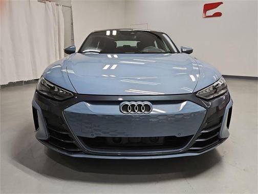 2023 Audi e-tron GT Premium Plus quattro