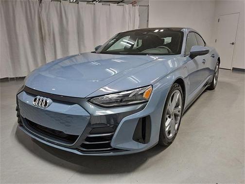 2023 Audi e-tron GT Premium Plus quattro